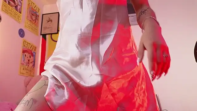 Snapshot of bella_thixx chatting on February 13, 2026, 4:01 am bella thixx online show from February 13, 2026, 4:01 am