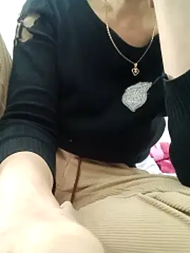 Buny vera online show from December 23, 2025, 1:05 am