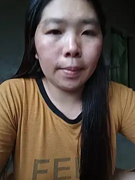 quynhkoolbae online show from June 3, 2026, 3:18 am