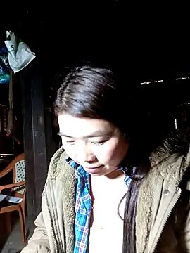 quynhkoolbae online show from November 7, 2025, 1:43 am