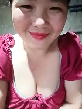 quynhkoolbae online show from May 10, 2026, 1:09 am