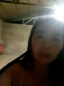 quynhkoolbae online show from November 11, 2025, 1:39 pm