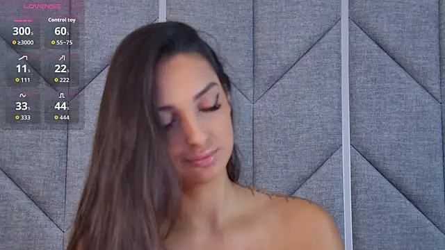 Kimberlymav online show from September 15, 2025, 4:24 am