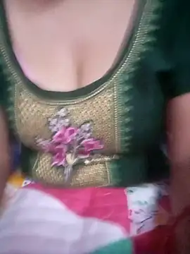 TINASONI online show from November 1, 2025, 3:06 pm