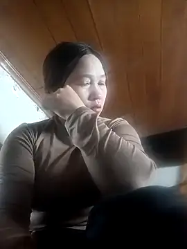 miumiu 00 online show from February 18, 2026, 11:01 pm