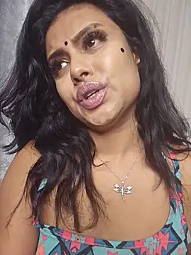 Indian GlowingMiax online show from October 29, 2025, 6:18 pm