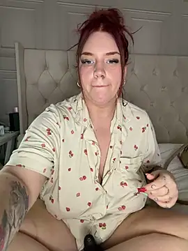 MysteriousMylaX online show from June 15, 2026, 11:21 am