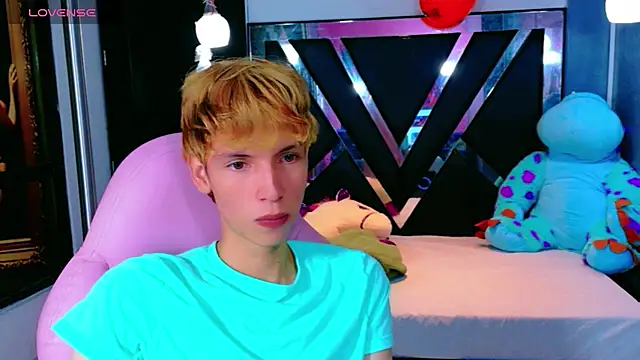 park jimin1 online show from October 28, 2025, 12:04 pm