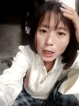 linda bae00 online show from November 6, 2025, 2:59 am