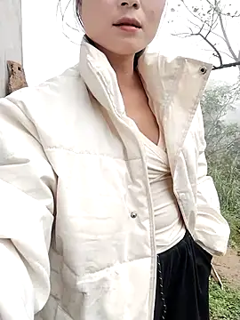 linda bae00 online show from February 20, 2026, 1:57 am