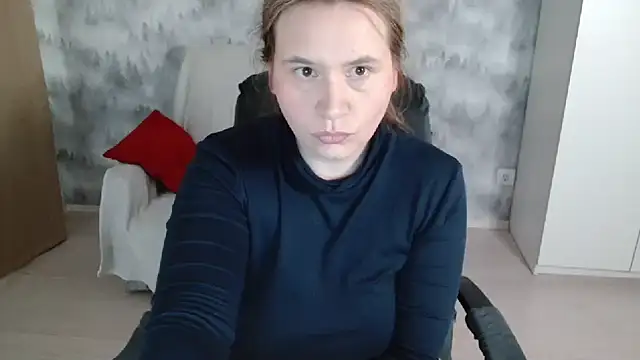 AdelinaLawson online show from April 13, 2026, 10:52 am