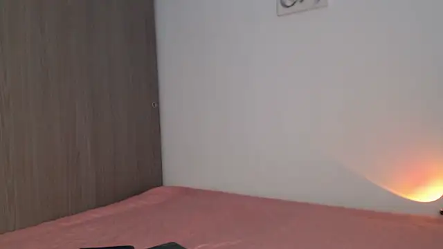   abrill   online show from January 16, 2026, 6:01 pm