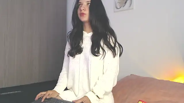   abrill   online show from January 13, 2026, 5:50 pm