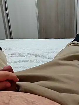 Snapshot of t-dog26 chatting on February 7, 2026, 5:37 am t-dog26 online show from February 7, 2026, 5:37 am