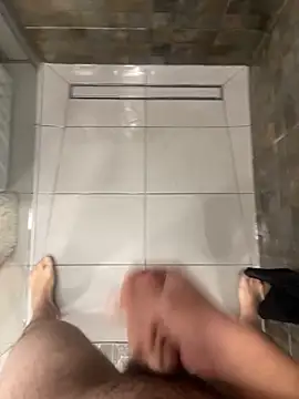 MrZli online show from November 28, 2025, 7:36 pm