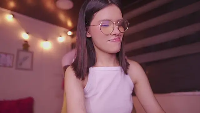 Lana Dreams  online show from December 23, 2025, 12:33 am