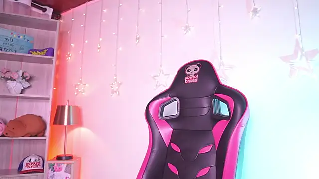 Lana Dreams  online show from November 11, 2025, 12:49 am