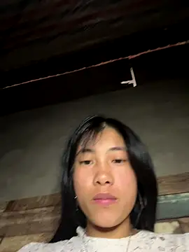 EmLy02 online show from December 20, 2025, 9:34 am