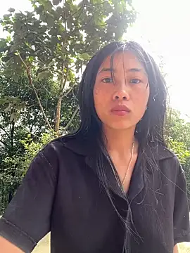 EmLy02 online show from February 21, 2026, 2:57 am