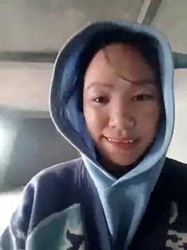 fanchunn online show from November 18, 2025, 2:49 am