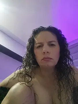 Snapshot of Nina_vallon chatting on July 17, 2026, 10:34 am Nina vallon online show from July 17, 2026, 10:34 am