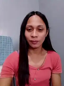 missruffa online show from December 3, 2025, 4:35 am