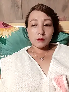 Missa kute20 online show from October 18, 2025, 1:40 am