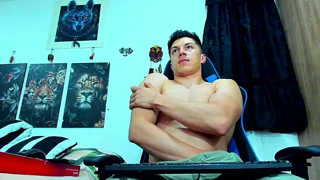 javiersexymann online show from March 17, 2025, 5:56 am