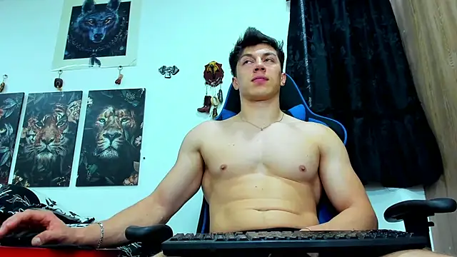 javiersexymann online show from March 3, 2025, 7:07 pm