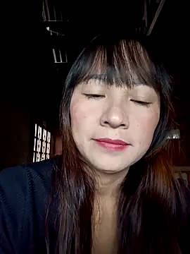 Mini3333 online show from November 3, 2025, 4:07 am