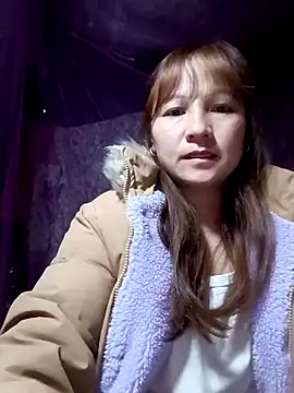 Mini3333 online show from March 9, 2026, 11:08 pm