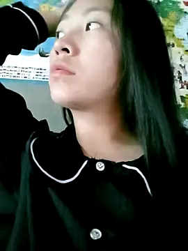 baybytay123 online show from October 16, 2025, 5:27 am