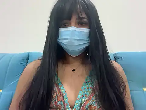 Snapshot of urn_girl chatting on March 24, 2026, 11:21 am urn girl online show from March 24, 2026, 11:21 am