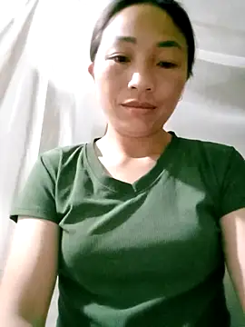 Snapshot of lucybaby00 chatting on April 18, 2026, 10:32 pm lucybaby00 online show from April 18, 2026, 10:32 pm