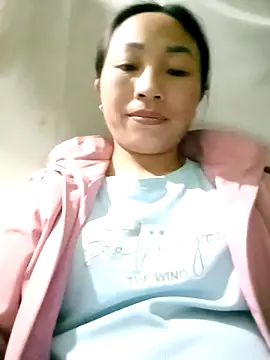 Snapshot of lucybaby00 chatting on February 23, 2026, 2:06 pm lucybaby00 online show from February 23, 2026, 2:06 pm