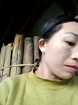 Snapshot of lucybaby00 chatting on February 6, 2026, 10:44 am lucybaby00 online show from February 6, 2026, 10:44 am