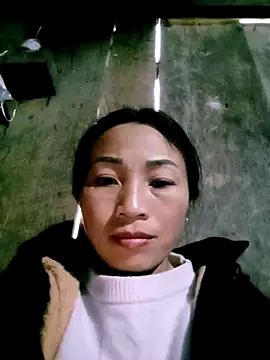 Snapshot of lucybaby00 chatting on February 1, 2026, 10:24 am lucybaby00 online show from February 1, 2026, 10:24 am