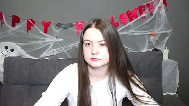 MavkaCute online show from October 16, 2025, 6:27 pm