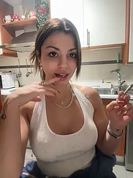 NoeliaGarcia17 online show from October 26, 2025, 11:38 pm