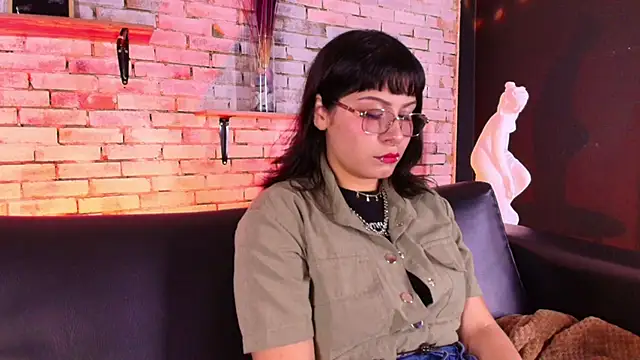 kitty malach online show from March 29, 2026, 3:52 am