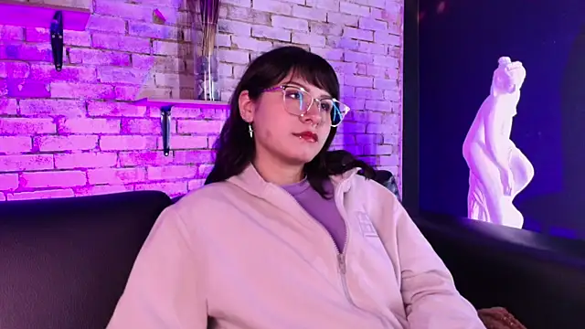 kitty malach online show from February 20, 2026, 7:43 am