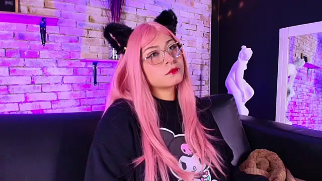 kitty malach online show from March 30, 2026, 3:08 am