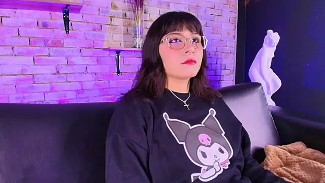 kitty malach online show from April 13, 2026, 3:32 am