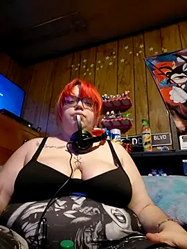 Snapshot of GoddessDess chatting on April 18, 2026, 7:11 am GoddessDess online show from April 18, 2026, 7:11 am