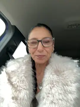 eddivad6974 online show from December 18, 2025, 2:32 pm