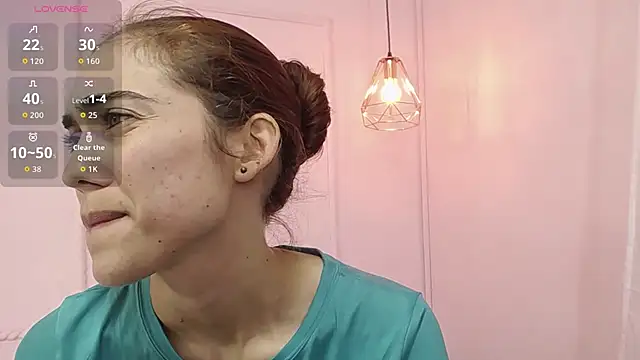 danna7cute online show from October 20, 2025, 9:59 pm