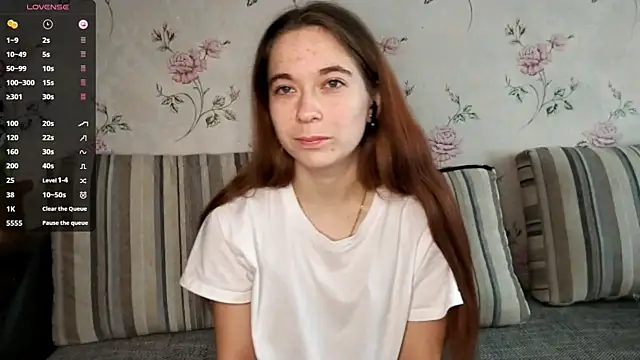 Snapshot of KissKarina chatting on October 8, 2025, 5:20 am KissKarina online show from October 8, 2025, 5:20 am