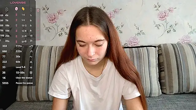 Snapshot of KissKarina chatting on October 1, 2025, 9:03 am KissKarina online show from October 1, 2025, 9:03 am
