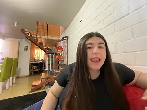 Snapshot of Tukatita69 chatting on November 29, 2025, 3:45 pm Tukatita69 online show from November 29, 2025, 3:45 pm