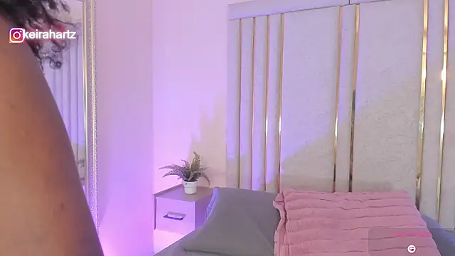 Keirahartz online show from March 22, 2026, 12:29 pm